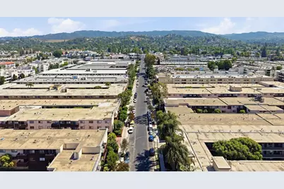 5400 Newcastle Avenue #45, Encino, CA 91316 - Photo 27