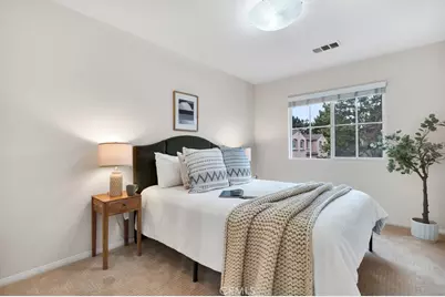 82 Trailing Vine, Irvine, CA 92602 - Photo 25