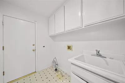 23634 Sunderland Court, Valencia, CA 91354 - Photo 31
