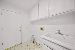 23634 Sunderland Ct, Valencia, CA 91354 - Photo 31
