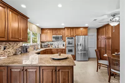 10032 Gerald Avenue, Granada Hills, CA 91343 - Photo 5