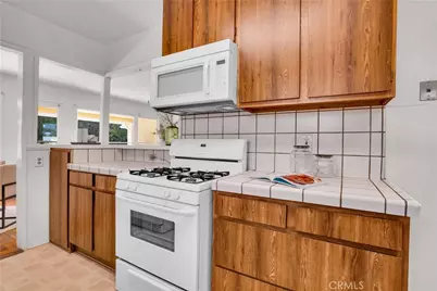 7862 Jellico Avenue, Northridge, CA 91325 - Photo 21