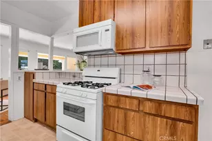 7862 Jellico Ave, Northridge, CA 91325 - Photo 21