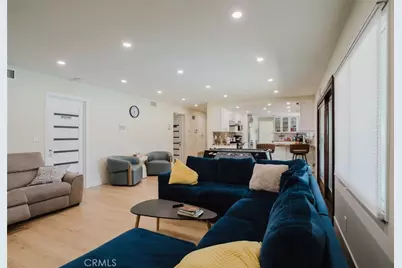 21210 Tulsa, Chatsworth, CA 91311 - Photo 13