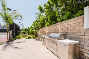 21210 Tulsa, Chatsworth, CA 91311 - Photo 45