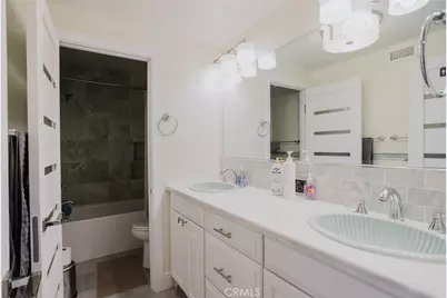 21210 Tulsa, Chatsworth, CA 91311 - Photo 39