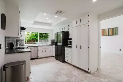 9942 Hanna Avenue, Chatsworth, CA 91311 - Photo 17