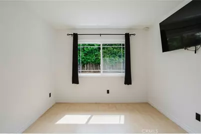 9942 Hanna Avenue, Chatsworth, CA 91311 - Photo 25