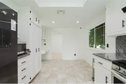 9942 Hanna Avenue, Chatsworth, CA 91311 - Photo 21