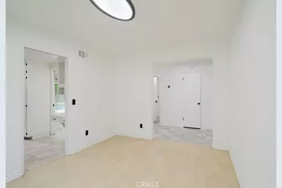 9942 Hanna Avenue, Chatsworth, CA 91311 - Photo 15