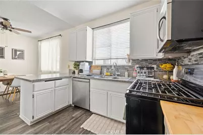 13901 Olive View Lane #42, Sylmar, CA 91342 - Photo 5