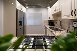 4358 Mammoth Ave, Sherman Oaks, CA 91423 - Photo 9