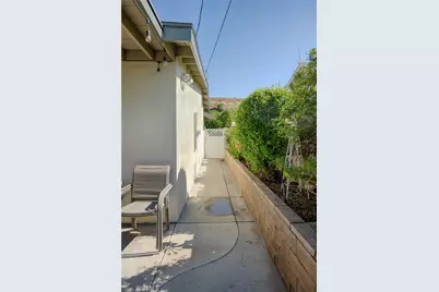 19802 Steinway, Canyon Country, CA 91351 - Photo 25