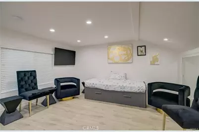 9578 Sunland, Shadow Hills, CA 91040 - Photo 13