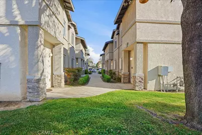 600 Hosking, Bakersfield, CA 93307 - Photo 1