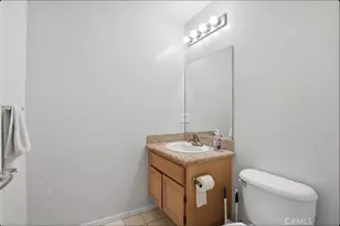 600 Hosking, Bakersfield, CA 93307 - Photo 11
