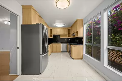 5115 Kester #7, Sherman Oaks, CA 91403 - Photo 9