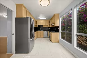 5115 Kester, Sherman Oaks, CA 91403 - Photo 9