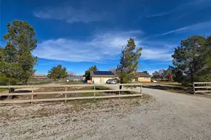 7241 W Ave A2, Lancaster, CA 93536 - Photo 3