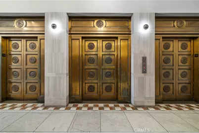 215 W 7th Street #1008, Los Angeles, CA 90014 - Photo 31