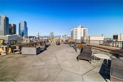 215 W 7th Street #1008, Los Angeles, CA 90014 - Photo 25