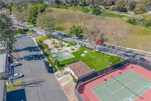 24525 Trevino, Valencia, CA 91355 - Photo 15