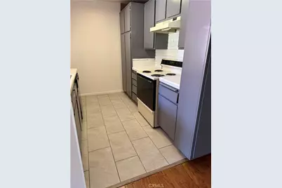24525 Trevino #U6, Valencia, CA 91355 - Photo 3