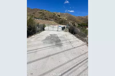 17559 Sierra Highway, Canyon Country, CA 91351 - Photo 9
