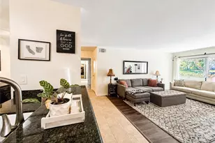 24525 Trevino, Valencia, CA 91355 - Photo 3