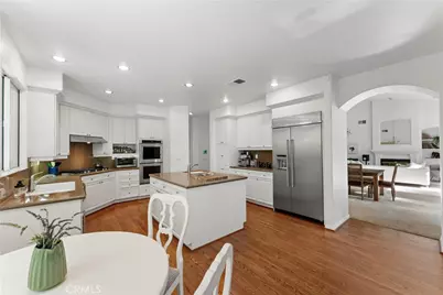 21212 Stoneford Court, Topanga, CA 90290 - Photo 9