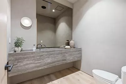 4447 Matilija, Sherman Oaks, CA 91423 - Photo 23