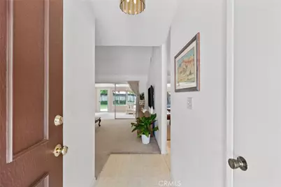 24419 Denise, Newhall, CA 91321 - Photo 5