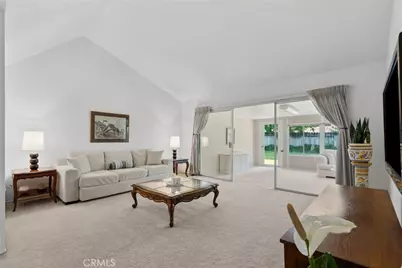 24419 Denise, Newhall, CA 91321 - Photo 9