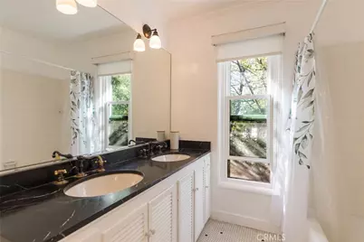 2305 Sugarloaf, Agoura Hills, CA 91301 - Photo 31