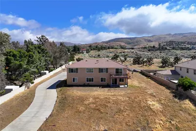 658 E Lago Lindo Rd, Palmdale, CA 93550 - Photo 71