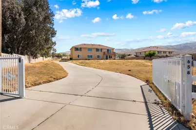 658 E Lago Lindo Rd, Palmdale, CA 93550 - Photo 69