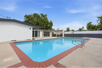 10415 Bevis Avenue, Mission Hills (San Fernando), CA 91345 - Photo 27