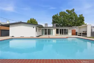 10415 Bevis Ave, Mission Hills (San Fernando), CA 91345 - Photo 27