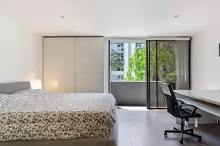 10660 Wilshire Blvd, Los Angeles, CA 90024 - Photo 21