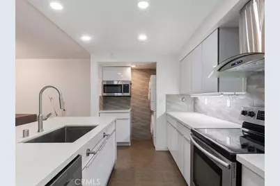 10660 Wilshire Boulevard #302, Los Angeles, CA 90024 - Photo 19
