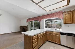2125 Ecroyd Ave, Simi Valley, CA 93063 - Photo 15