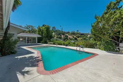 15407 Stonewood Terrace, Sherman Oaks, CA 91403 - Photo 27