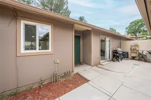 20008 Ave Of The Oaks, Newhall, CA 91321 - Photo 13