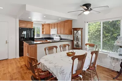 20008 Avenue Of The Oaks, Newhall, CA 91321 - Photo 13