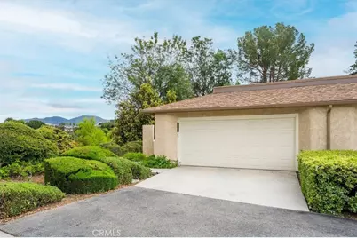 20008 Avenue Of The Oaks, Newhall, CA 91321 - Photo 11