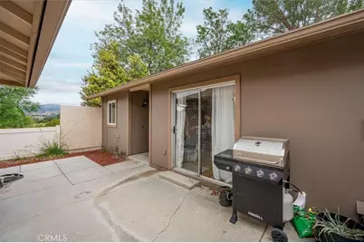 20008 Avenue Of The Oaks, Newhall, CA 91321 - Photo 7
