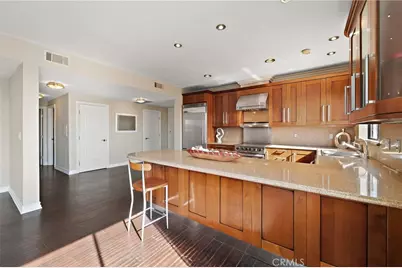 152 S Oakhurst Drive #304, Beverly Hills, CA 90212 - Photo 9