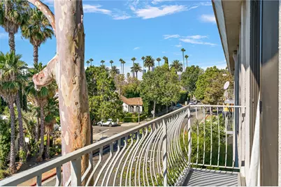 152 S Oakhurst Drive #304, Beverly Hills, CA 90212 - Photo 7