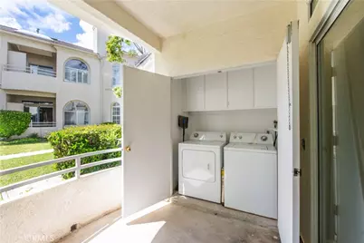 25554 Hemingway #A, Stevenson Ranch, CA 91381 - Photo 13
