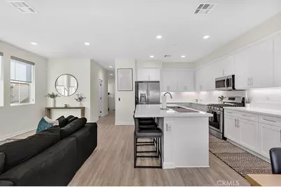 13423 W Saddle Rock Place, Sylmar, CA 91342 - Photo 11